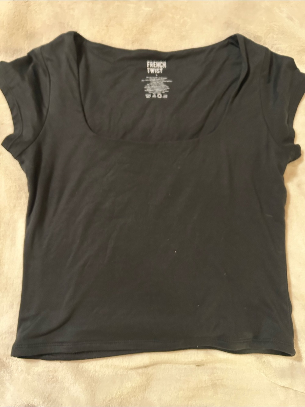 Women's Black Scoop Neck Short Sleeve Tee